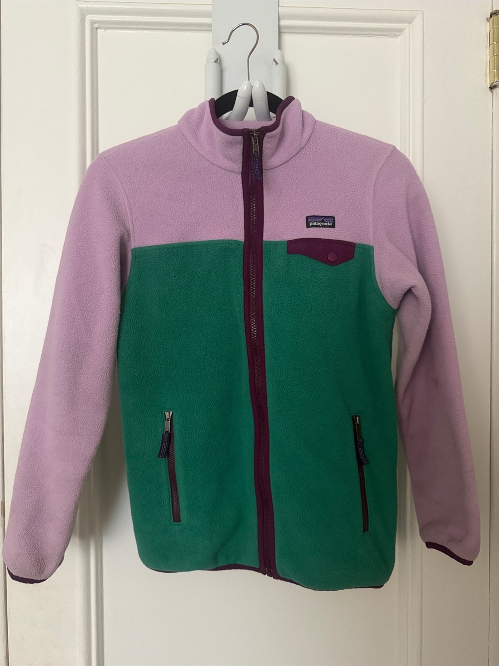 Patagonia Kids Two-Tone Green and Pink Fleece Jacket - Picture 2 of 6